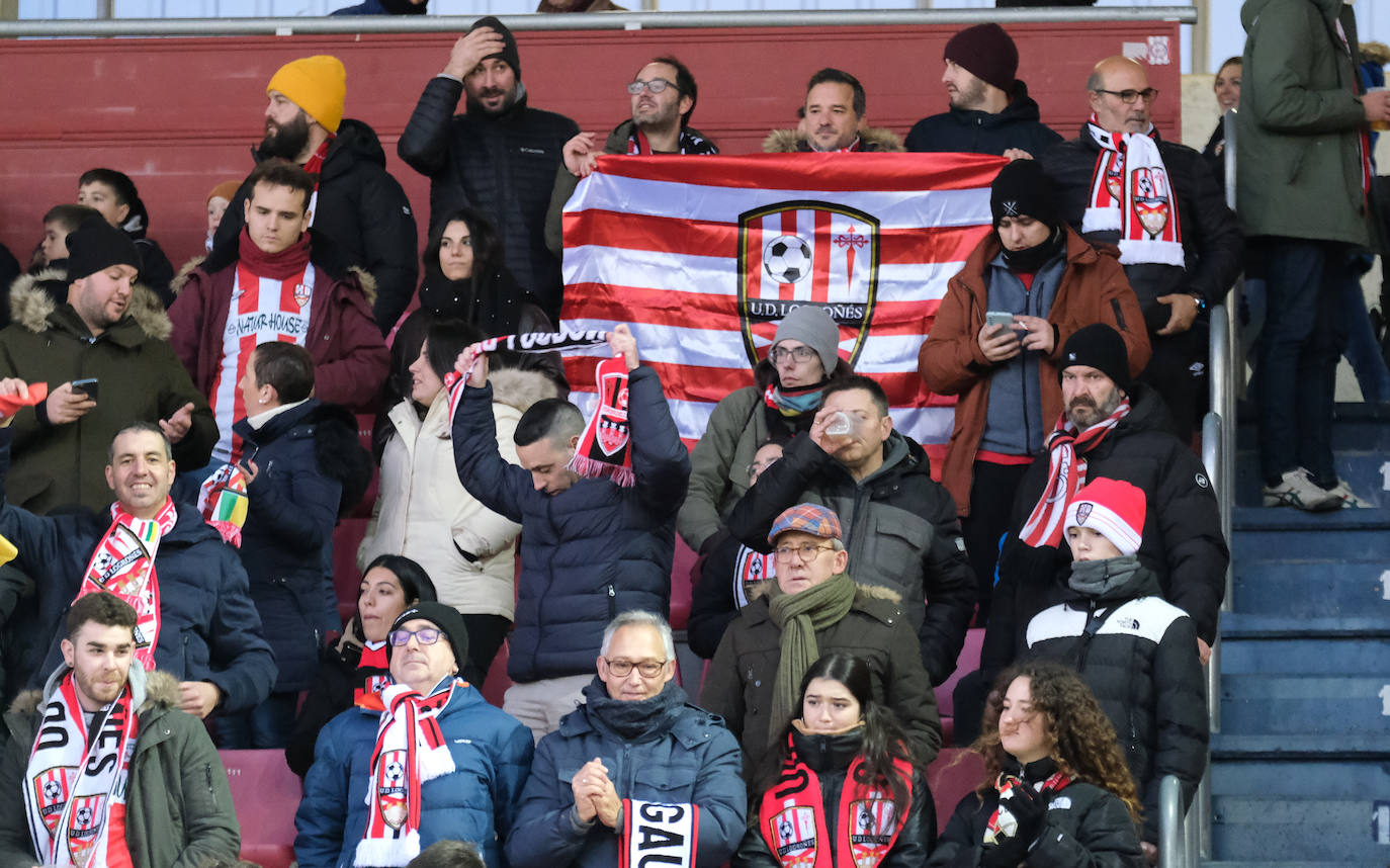 Fotos: El partido de la UD Logroñés frente al Numancia en Los Pajaritos