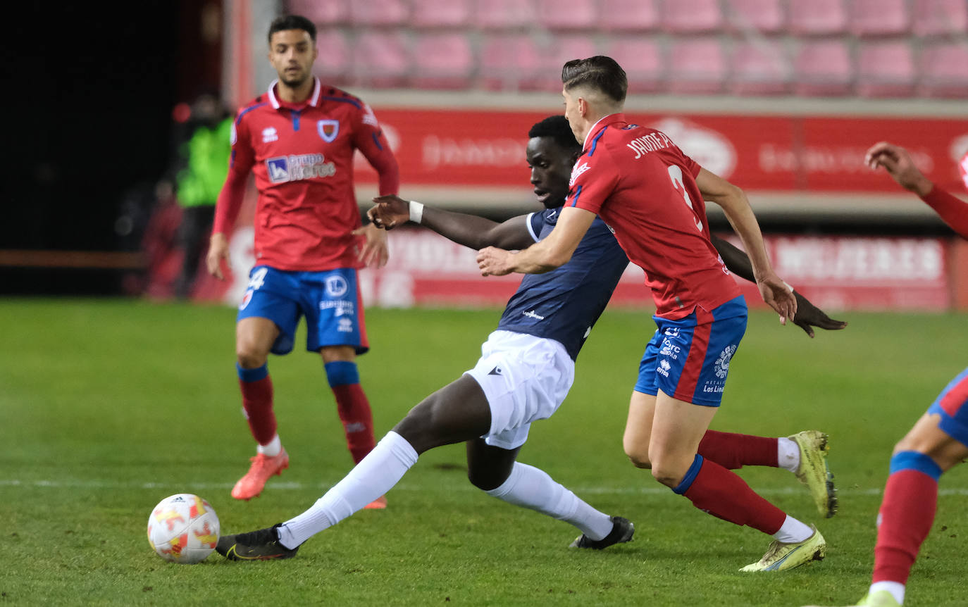 Fotos: El partido de la UD Logroñés frente al Numancia en Los Pajaritos