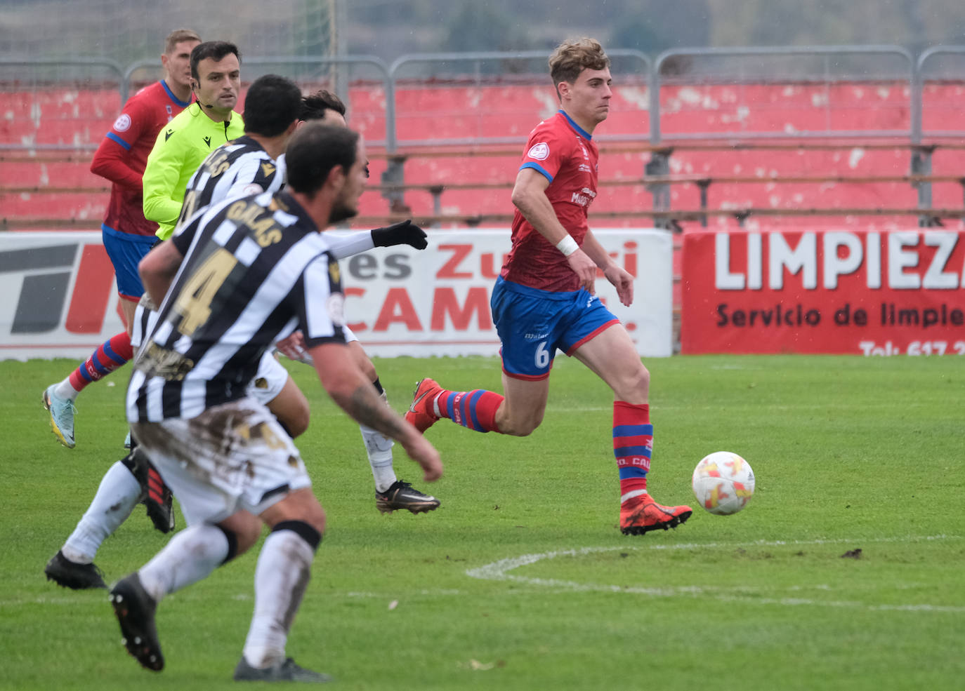 Fotos: El Calahorra empata con el Castellón
