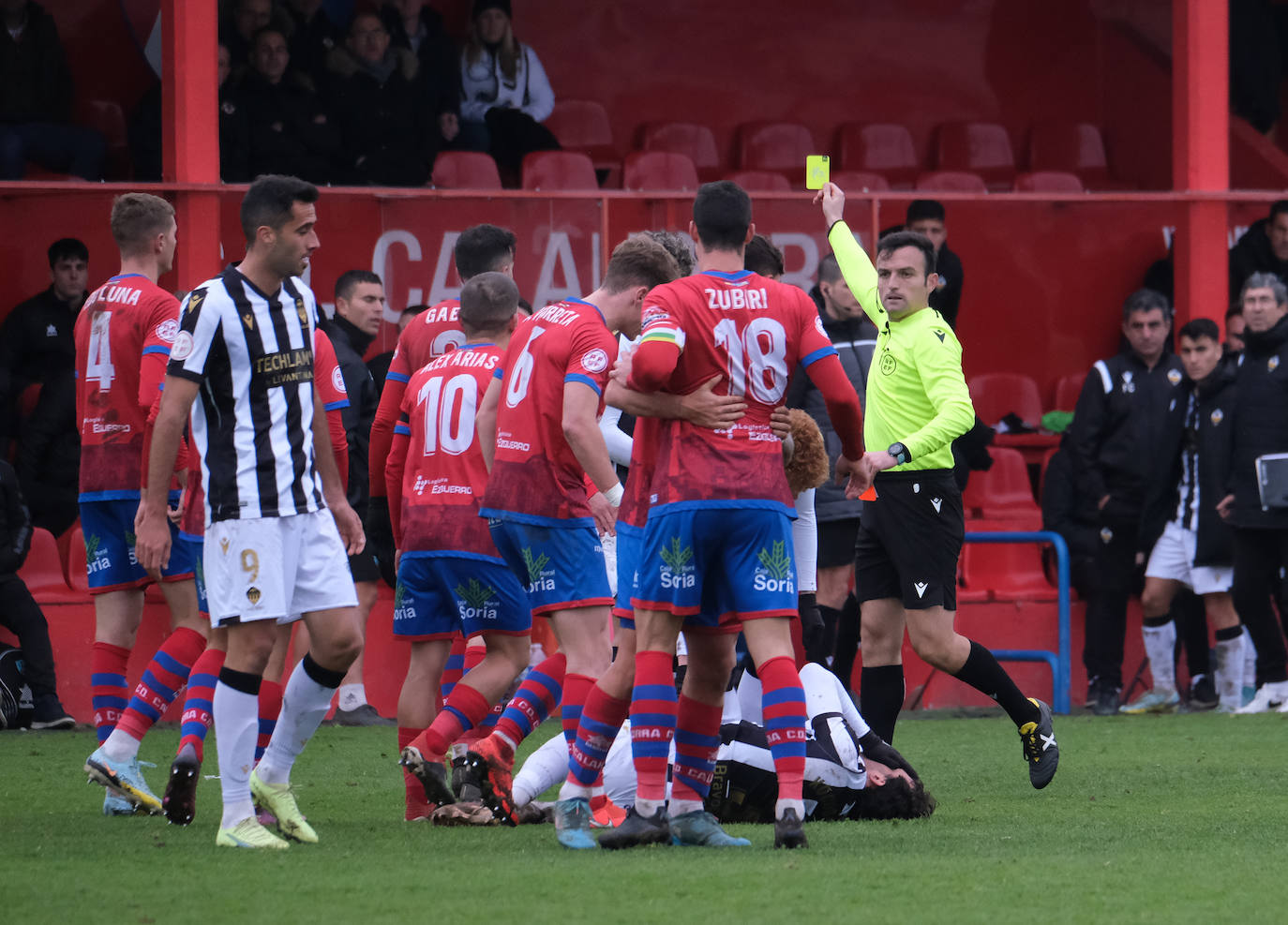 Fotos: El Calahorra empata con el Castellón