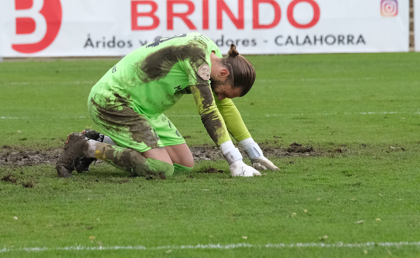 Fotos: El Calahorra empata con el Castellón