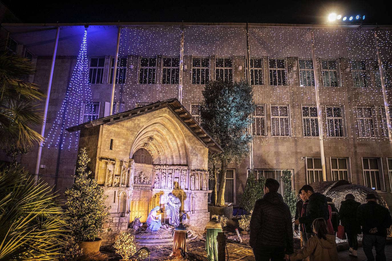 Fotos: Una visita nocturna al belén de Logroño