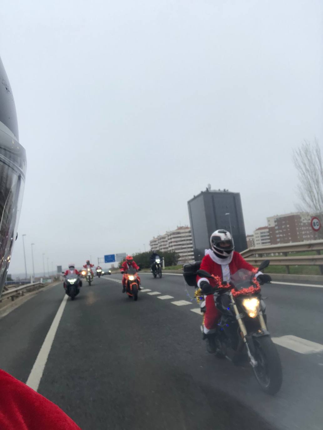 Fotos: Imagen de la Papanoelada organizada por la Asociación Motorista Correcaminos