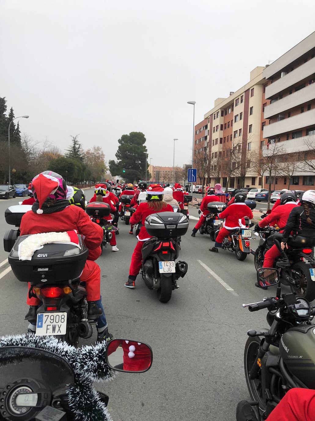 Fotos: Imagen de la Papanoelada organizada por la Asociación Motorista Correcaminos