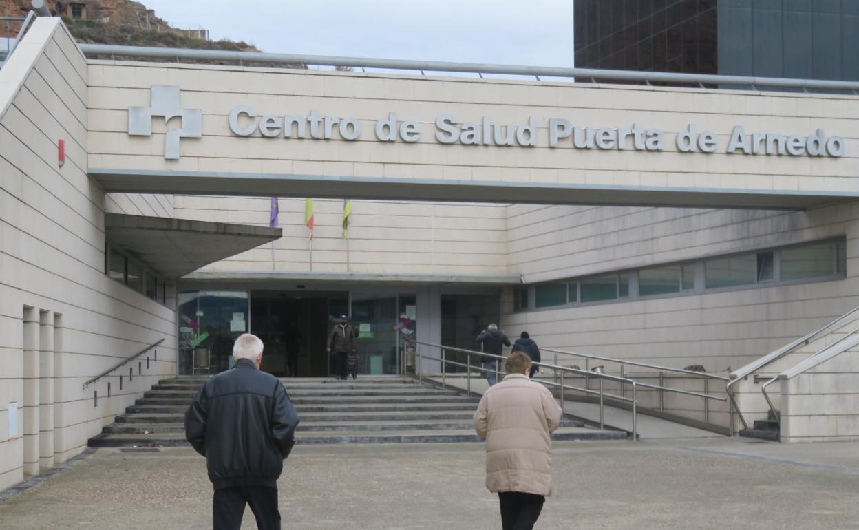 La actuación busca acabar con las goteras, filtraciones y desprendimientos que sufre el edificio desde poco después de su puesta en marcha. 