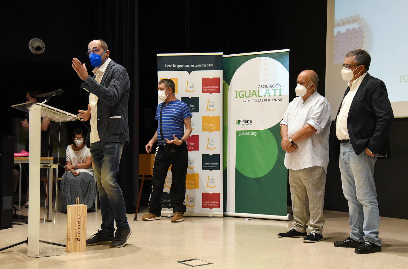 Entrega de premios de la pasada edición del concurso de brindis. 