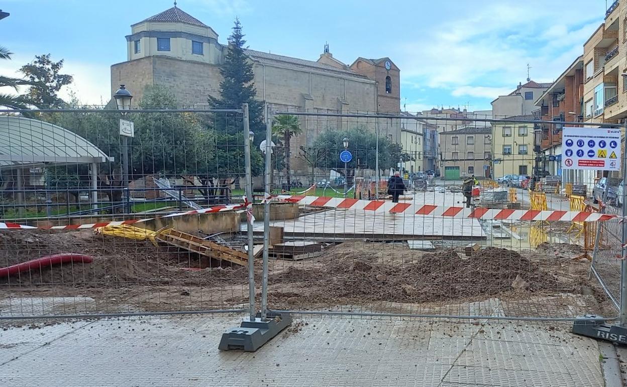 Comienza la obra para peatonalizar la calle Bretón de Lardero