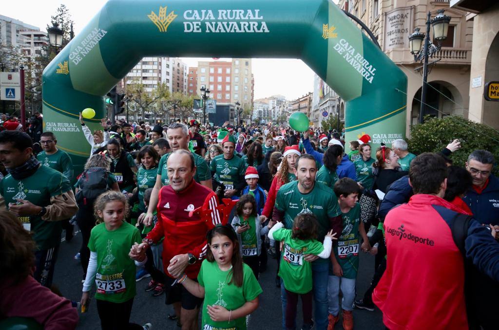 Fotos: Disfraces y buen humor para la mini San Silvestre en Logroño