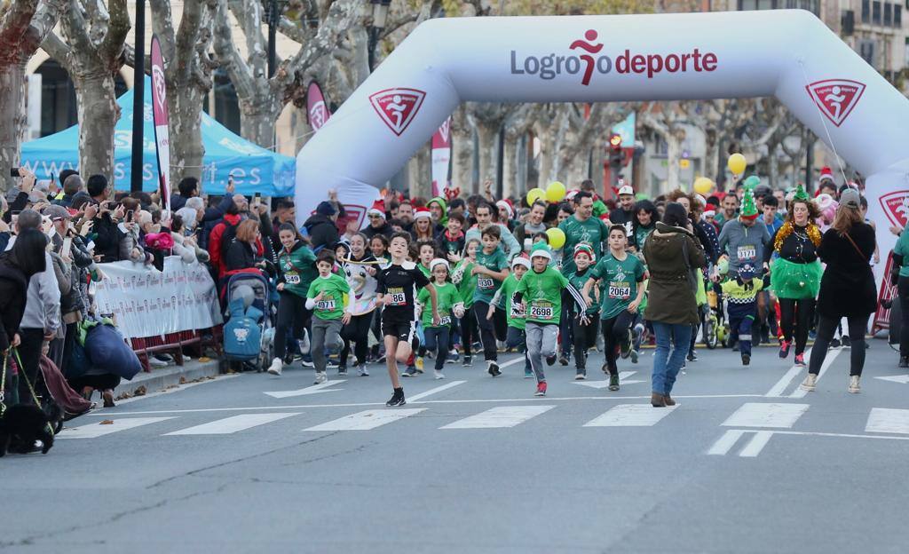 Fotos: Disfraces y buen humor para la mini San Silvestre en Logroño