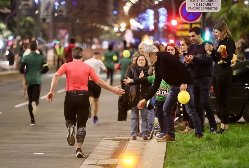 Fotos: David Martínez se impone de nuevo en la San Silvestre de Logroño