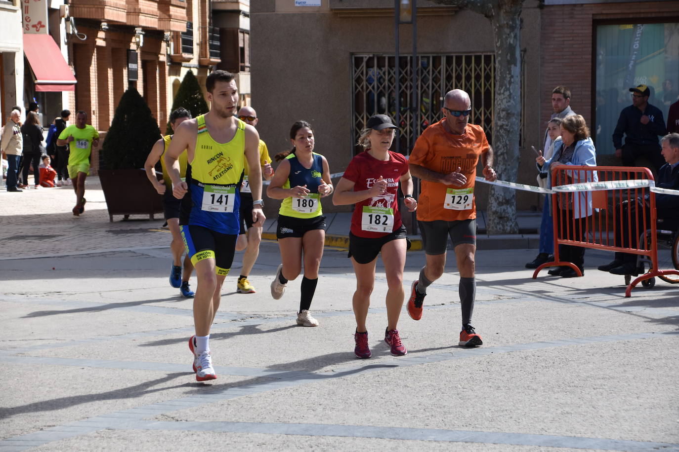 Pérez e Izal ganan en Aldeanueva