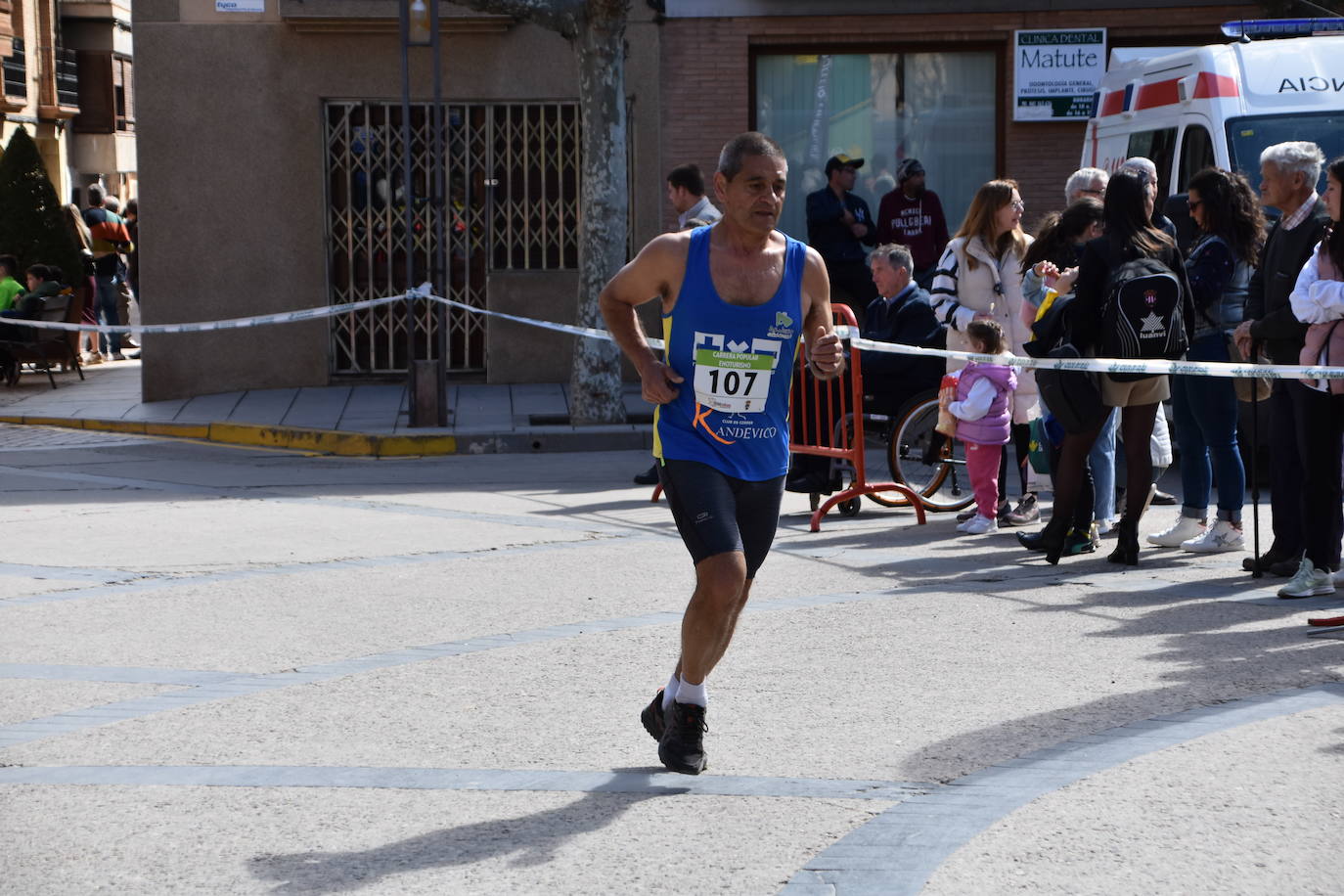 Pérez e Izal ganan en Aldeanueva