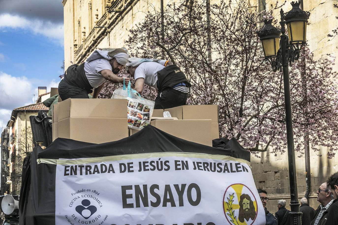 Ensayo solidario de la cofradía de Entrada de Jesús en Jerusalén