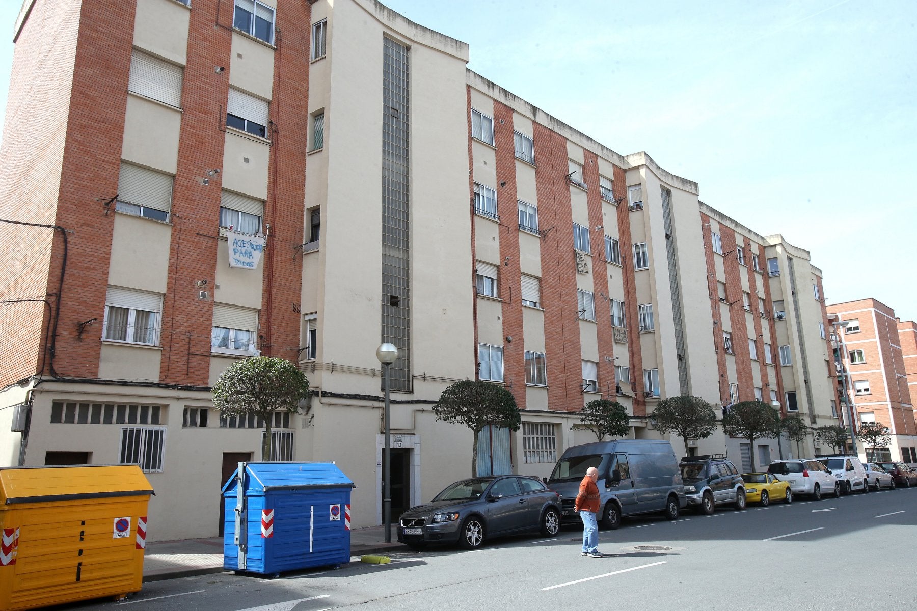 Vista del edificio de La Estrella, en la calle Manantiales.