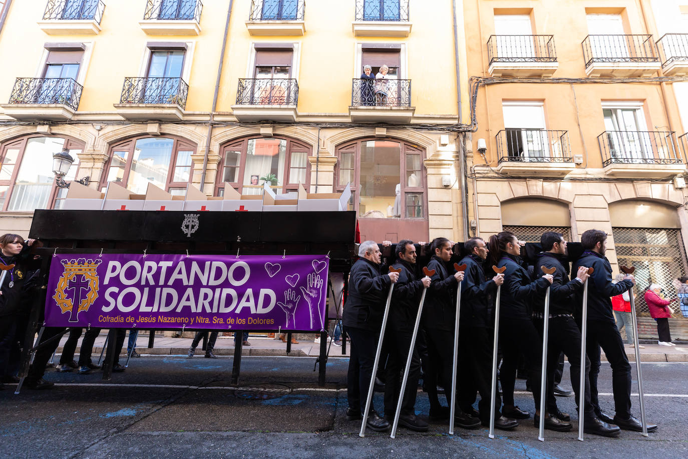 La solidaridad de las cofradías de la Flagelación y Jesús Nazareno