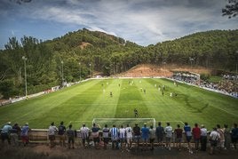 El campo de La Salera pasará a ser de hierba artificial.