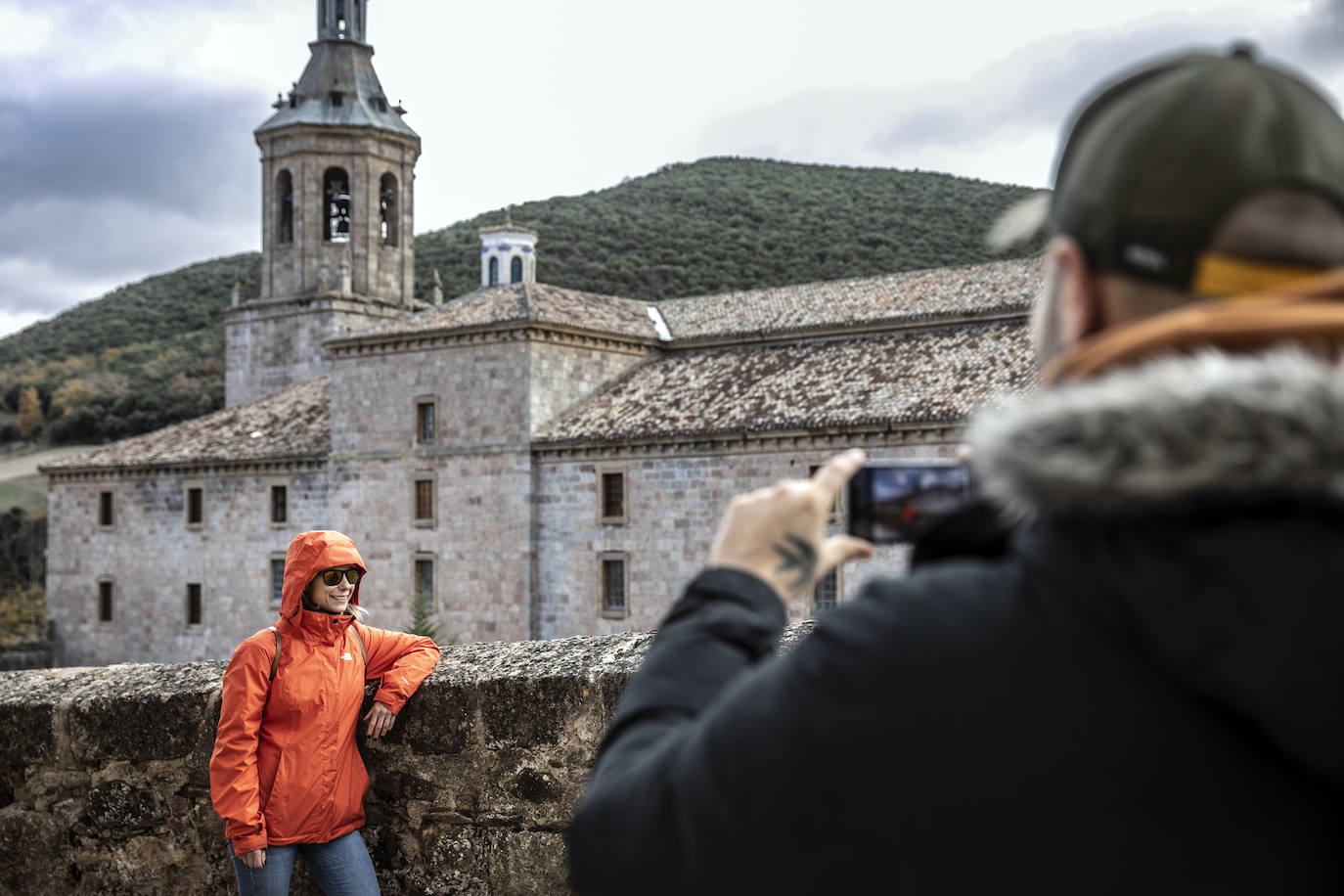 Turistas en San Millán.