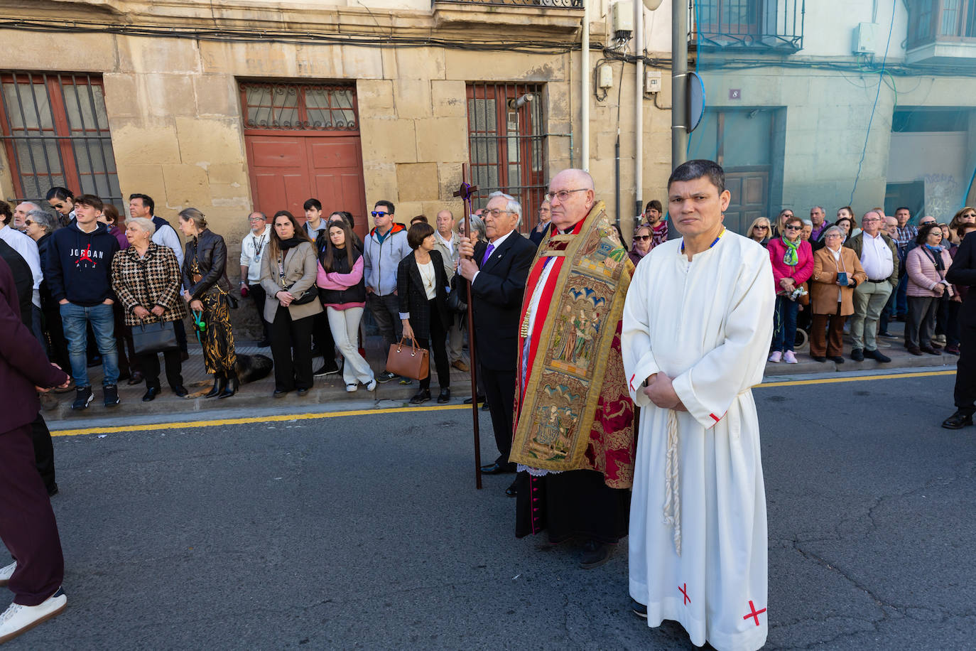 Emoción ante el Santo Cristo de las Ánimas