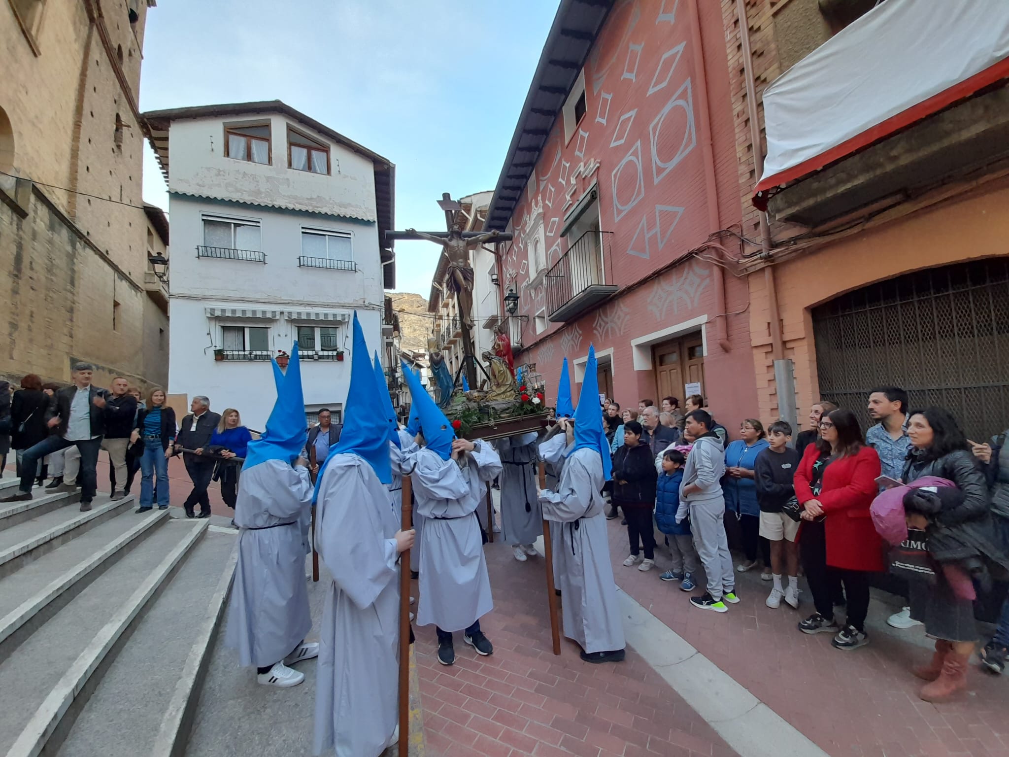 Imagen secundaria 1 - La procesiones se multiplican en toda La Rioja