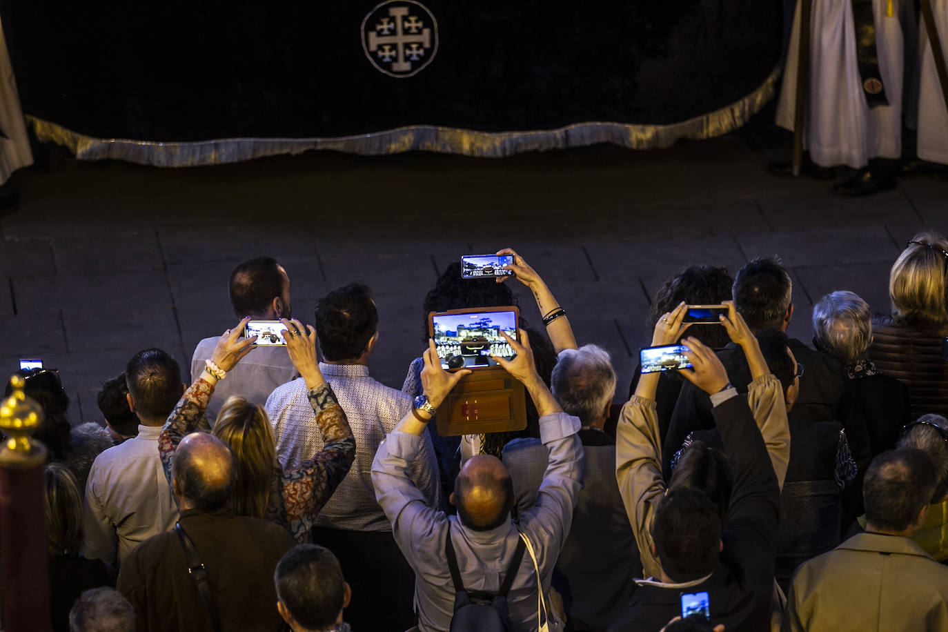 La procesión del Santo Entierro llena Logroño