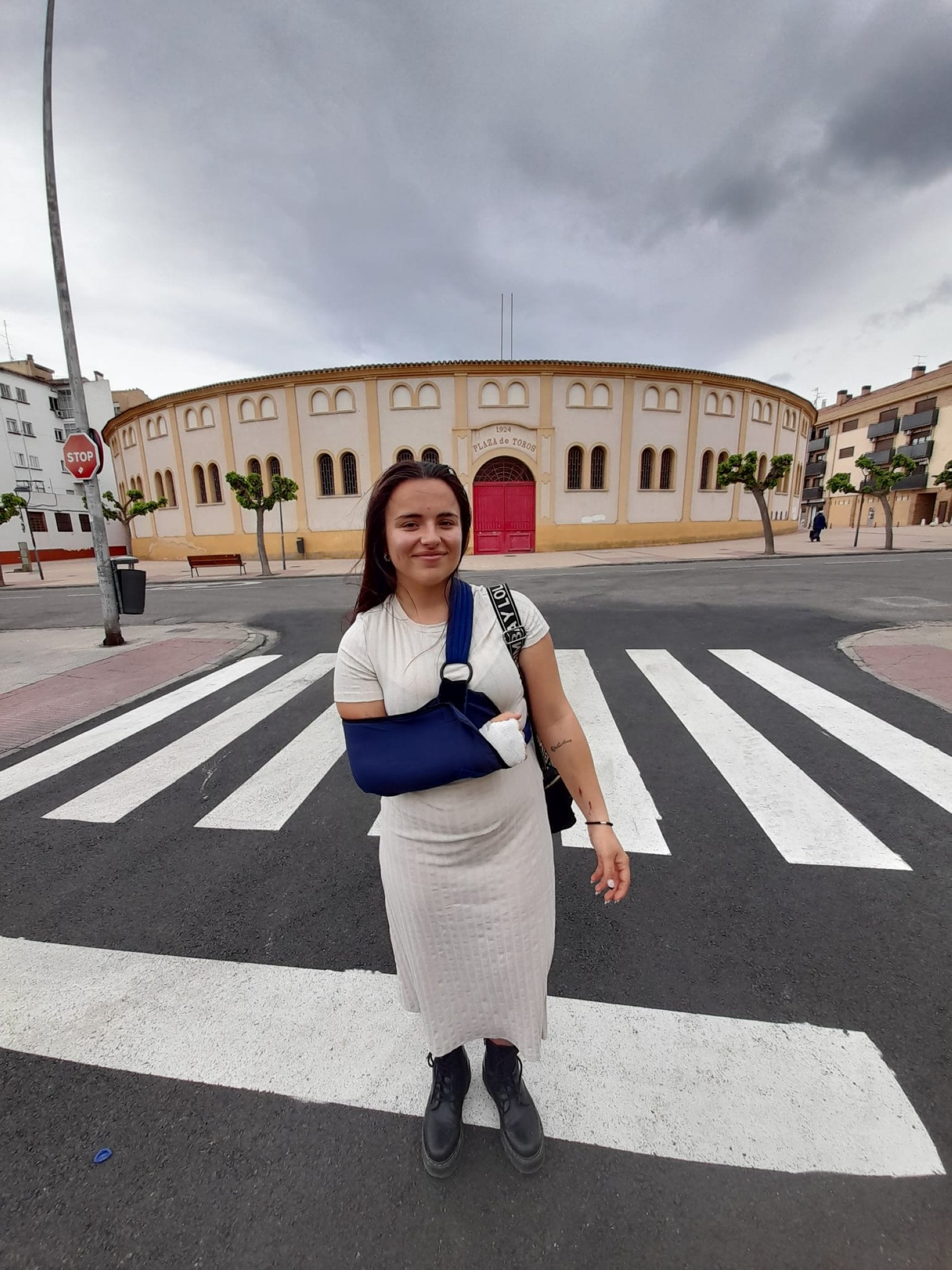 María, junto a la plaza de toros de Calahorra.