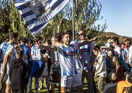 Rojo hace ondear la bandera del Náxara.