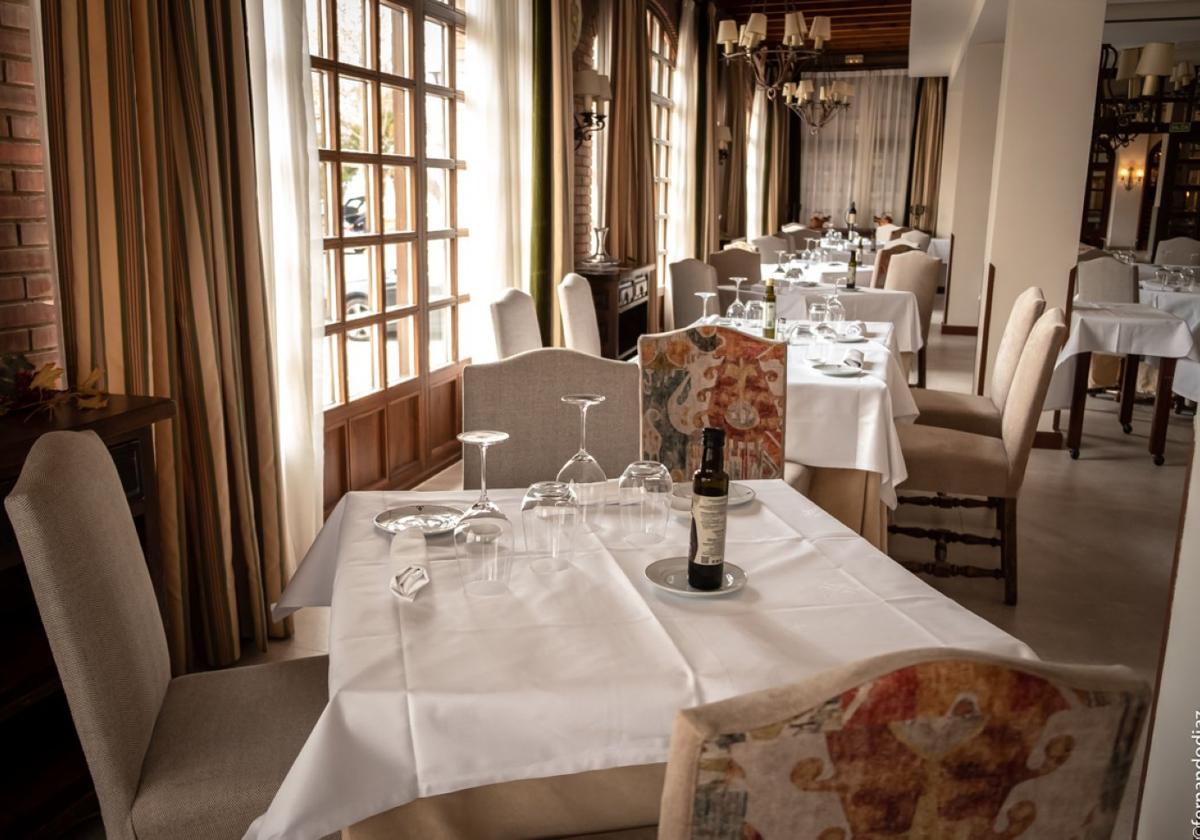 Salón comedor del Parador de Calahorra.