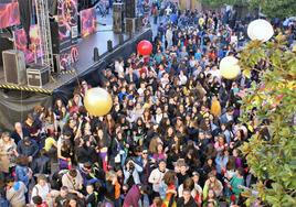 Imagen del disparo del cohete desde el Ayuntamiento en las fiestas de San Prudencio del año 2019.