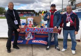 Una de las entregas de alimentos a San Vicente Paúl.