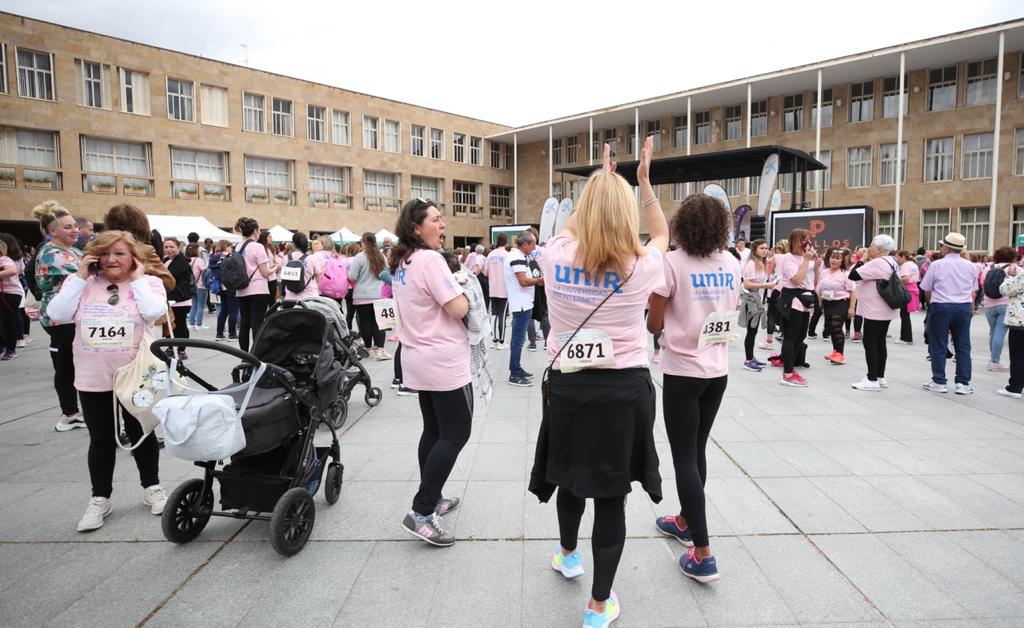 Clase de zumba tras la Carrera de la Mujer de Logroño