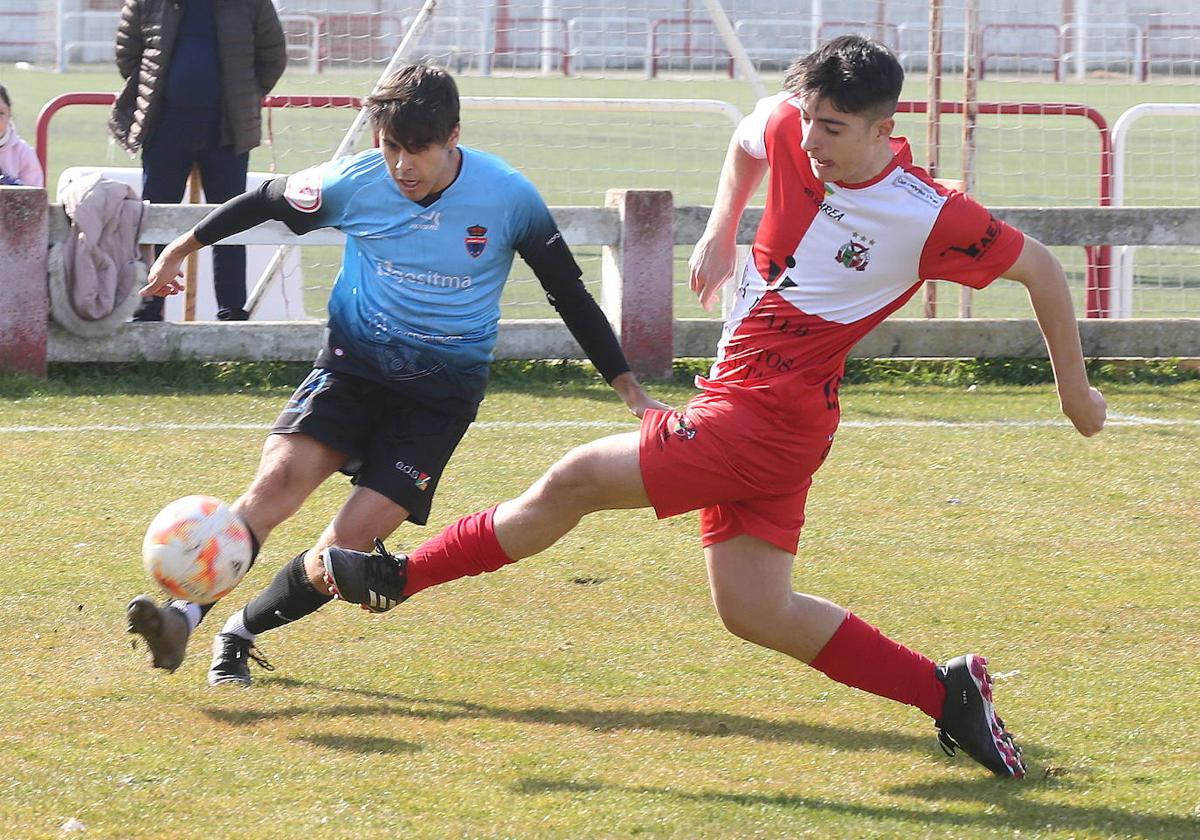 Un partido de esta temporada entre el Agoncillo y el Varea.