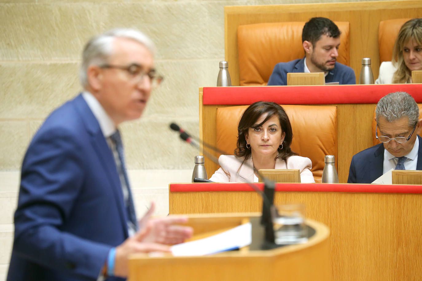 El último pleno del Parlamento, en imágenes