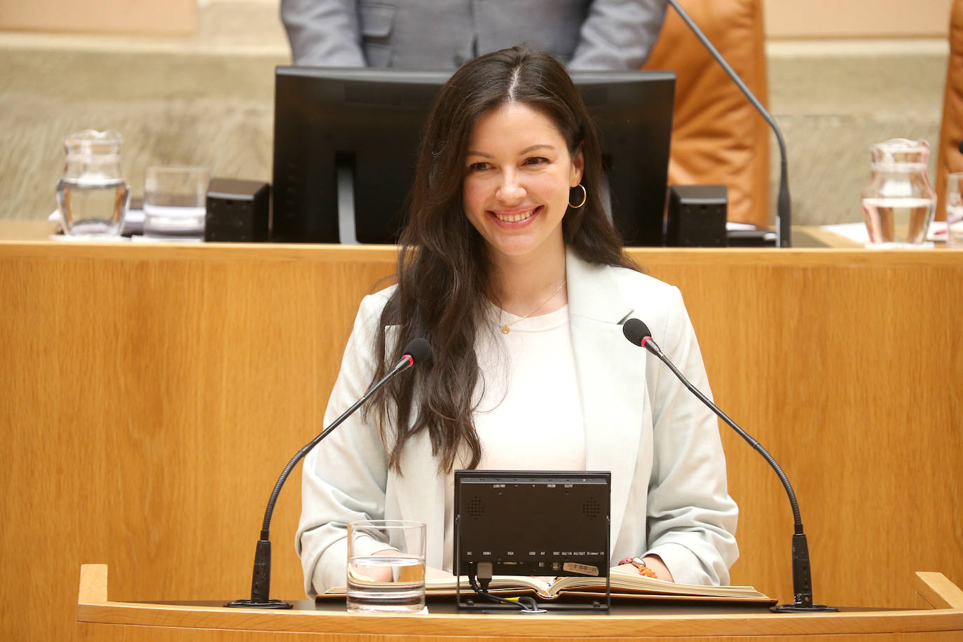 El último pleno del Parlamento, en imágenes