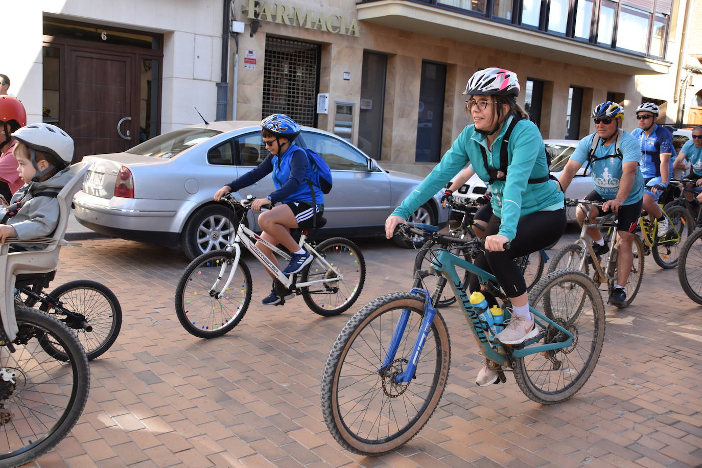 Aldeanueva, entre bicicletas y pochas