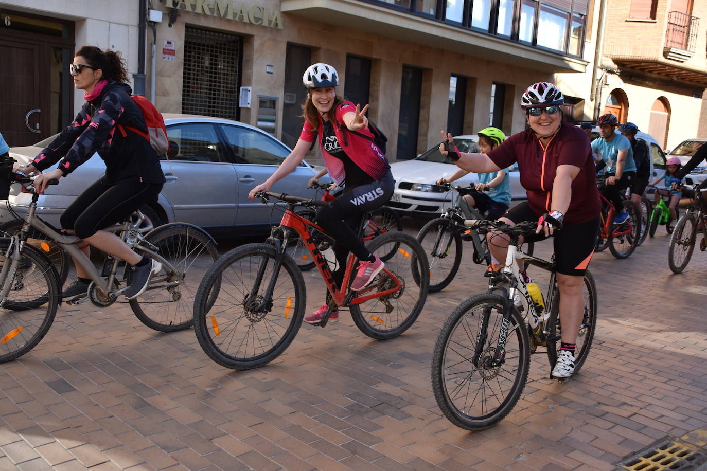 Aldeanueva, entre bicicletas y pochas