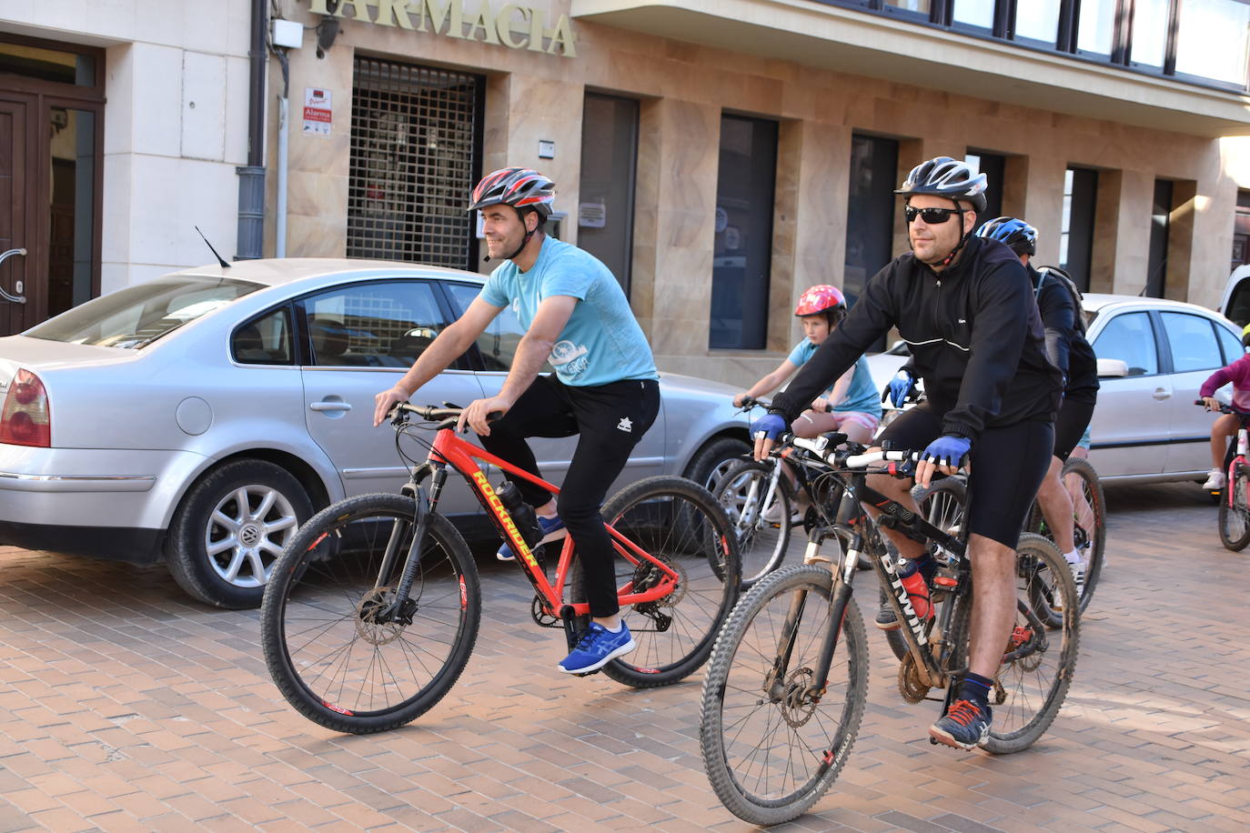 Aldeanueva, entre bicicletas y pochas