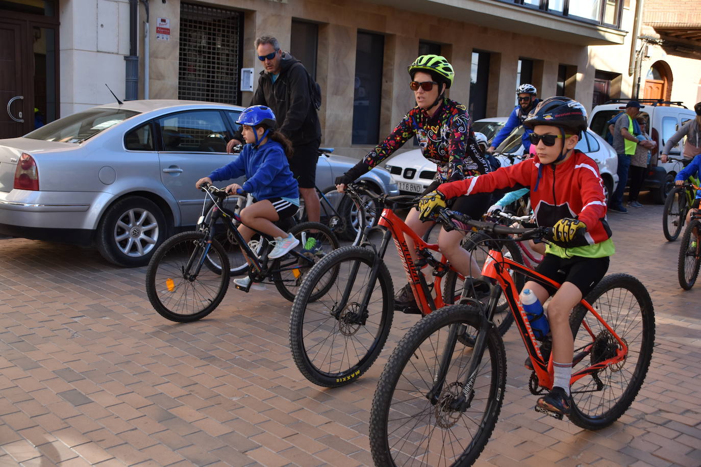 Aldeanueva, entre bicicletas y pochas