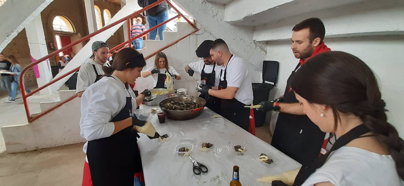 Degustación de pinchos de las peñas en Calahorra