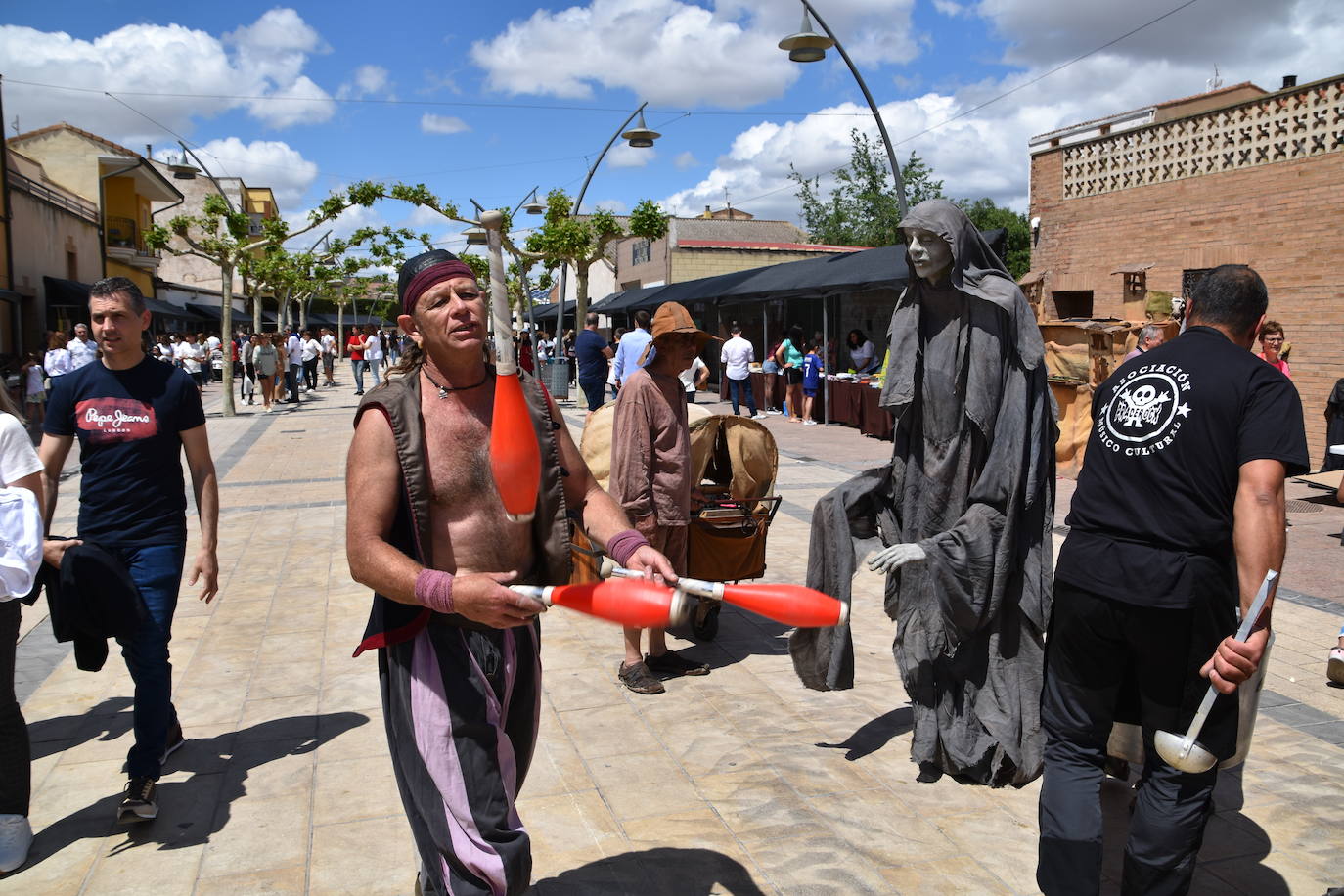 Domingo de Fungitur y feria intercultural en Pradejón