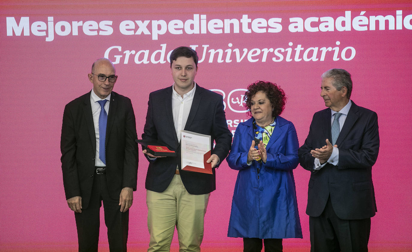 Entrega de premios en La UR