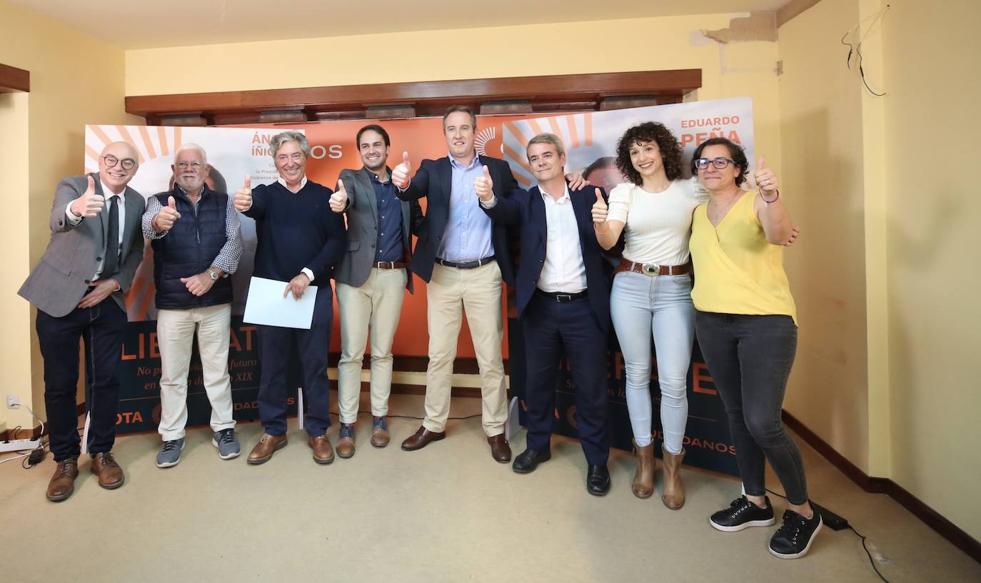 Los candidatos de la formación naranja.