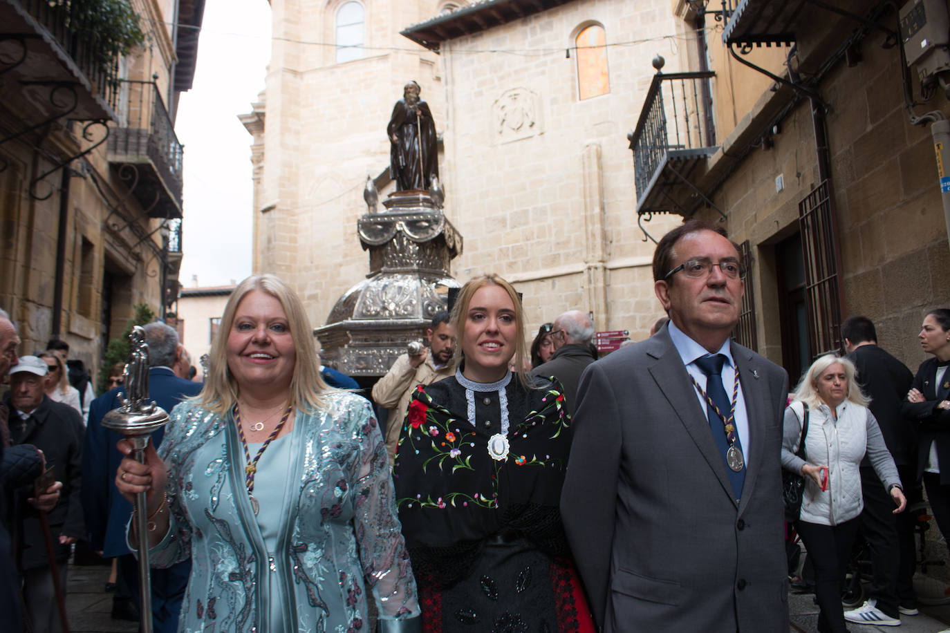 Santo Domingo se vuelca con su patrón