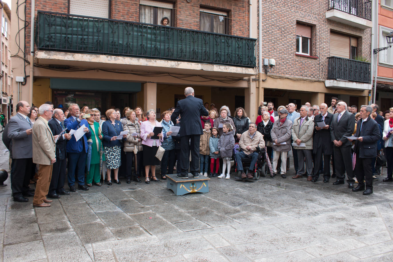 Santo Domingo se vuelca con su patrón
