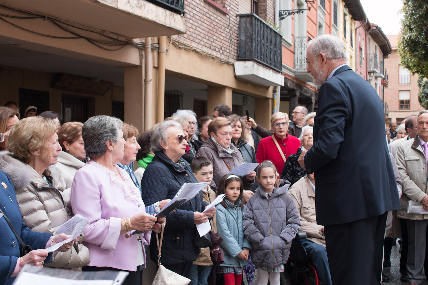 Santo Domingo se vuelca con su patrón