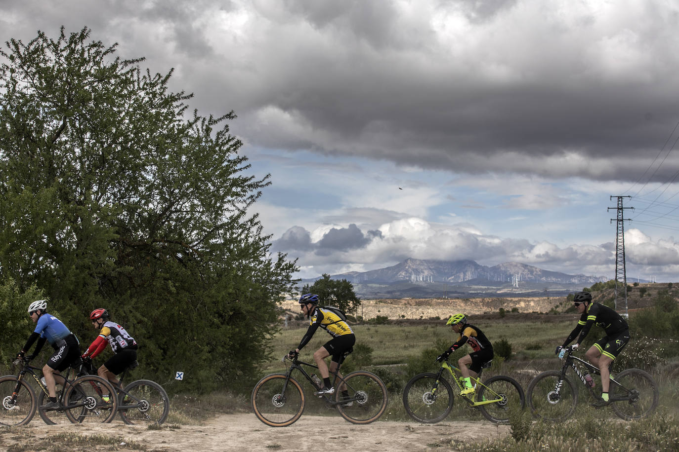 La primera etapa de La Rioja Bike Race, en imágenes