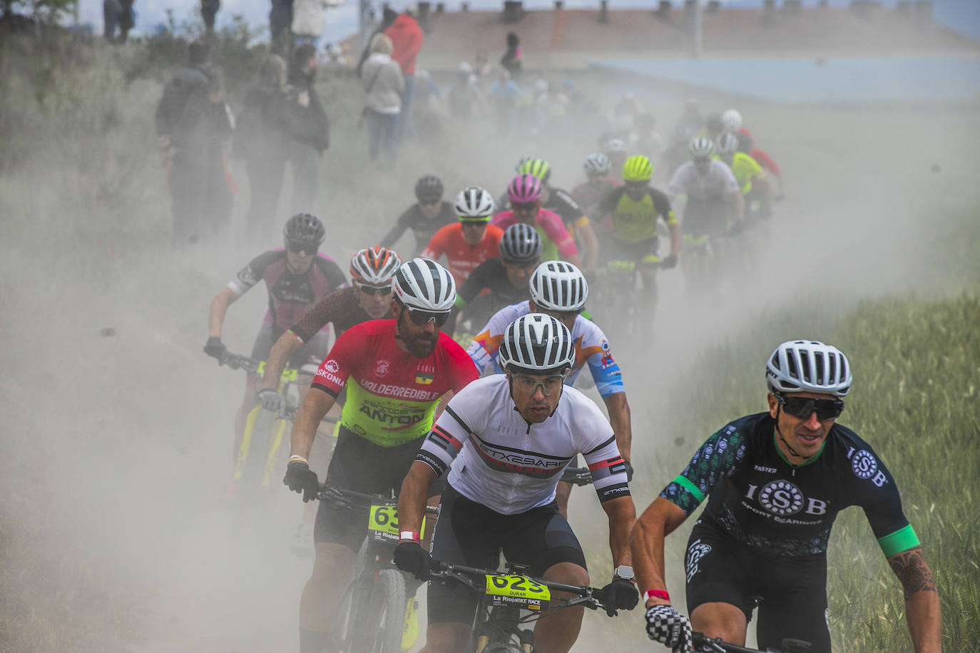 La primera etapa de La Rioja Bike Race, en imágenes