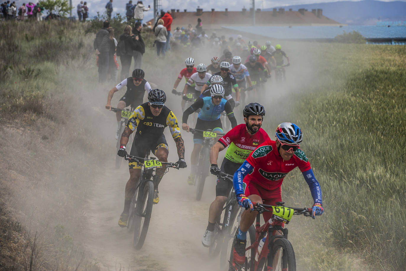 La primera etapa de La Rioja Bike Race, en imágenes