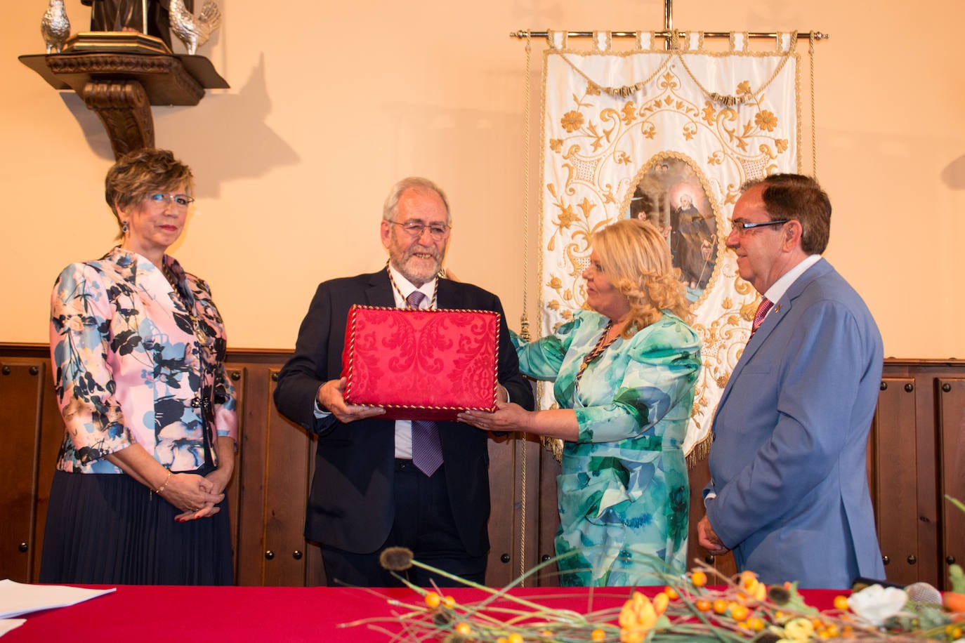 Renovación y prórroga en la cofradía calceatense