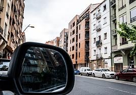 El edificio de Doce Ligero 18, clausurado desde febrero de 2020 tras años ocupado, terminará demolido.