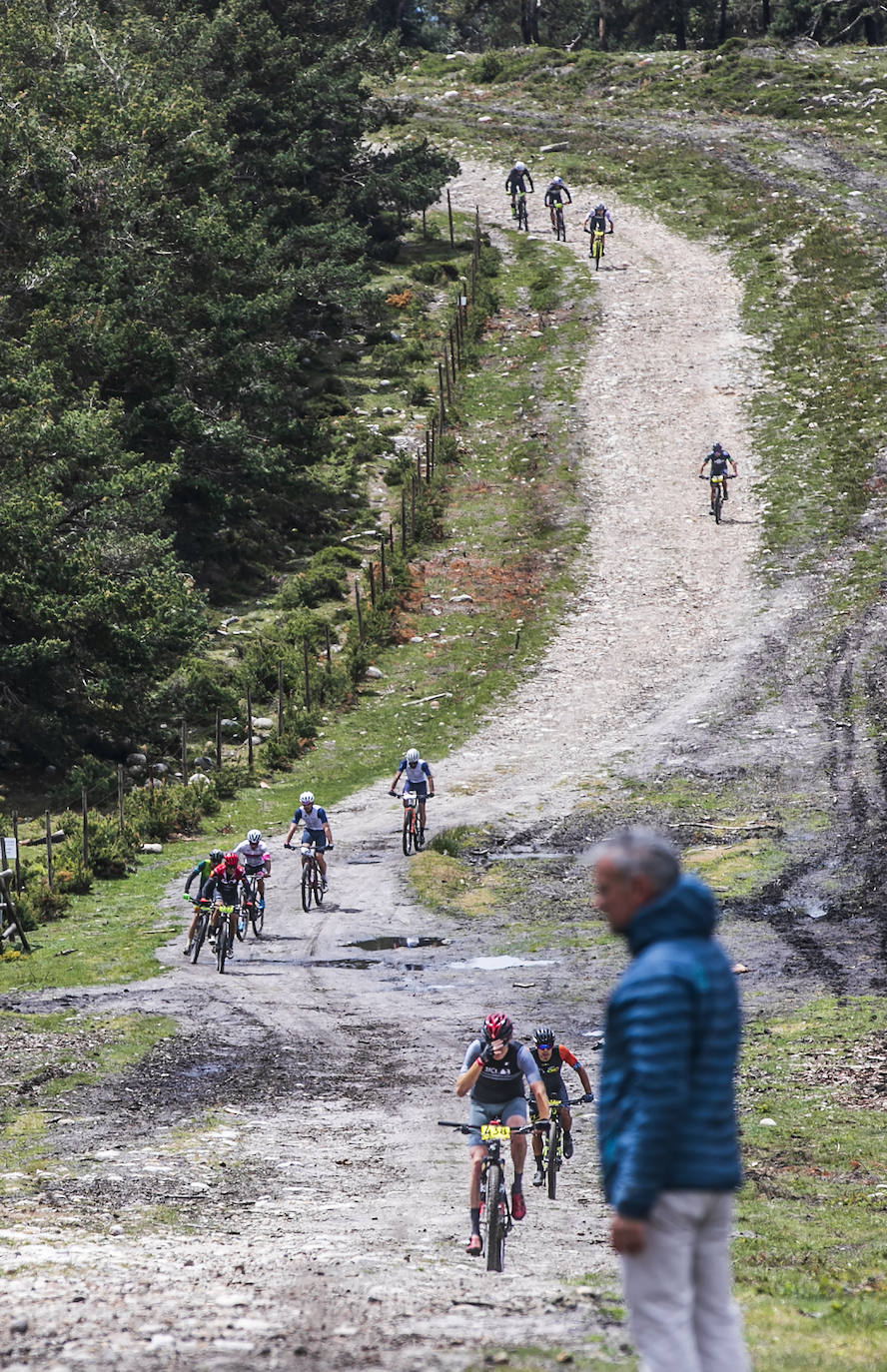 Las imágenes de la segunda etapa de La Rioja Bike Race